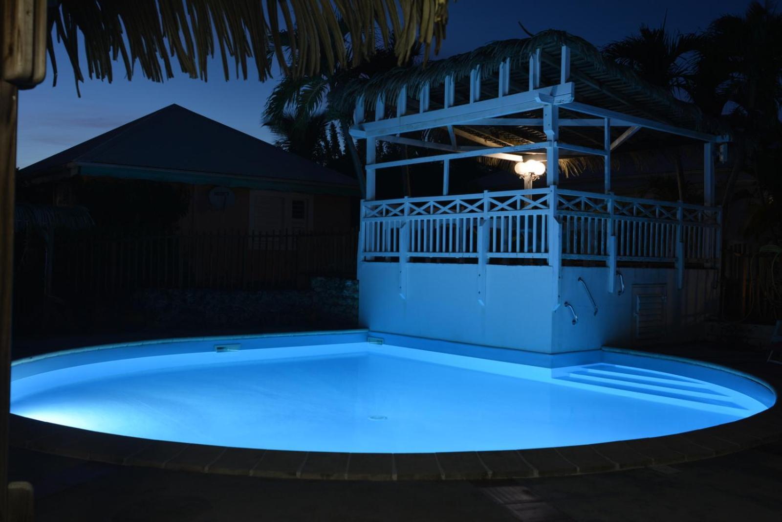 Bungalow La Papaye Bleue Residence Acces Piscine & Plage Saint-Francois  Kültér fotó