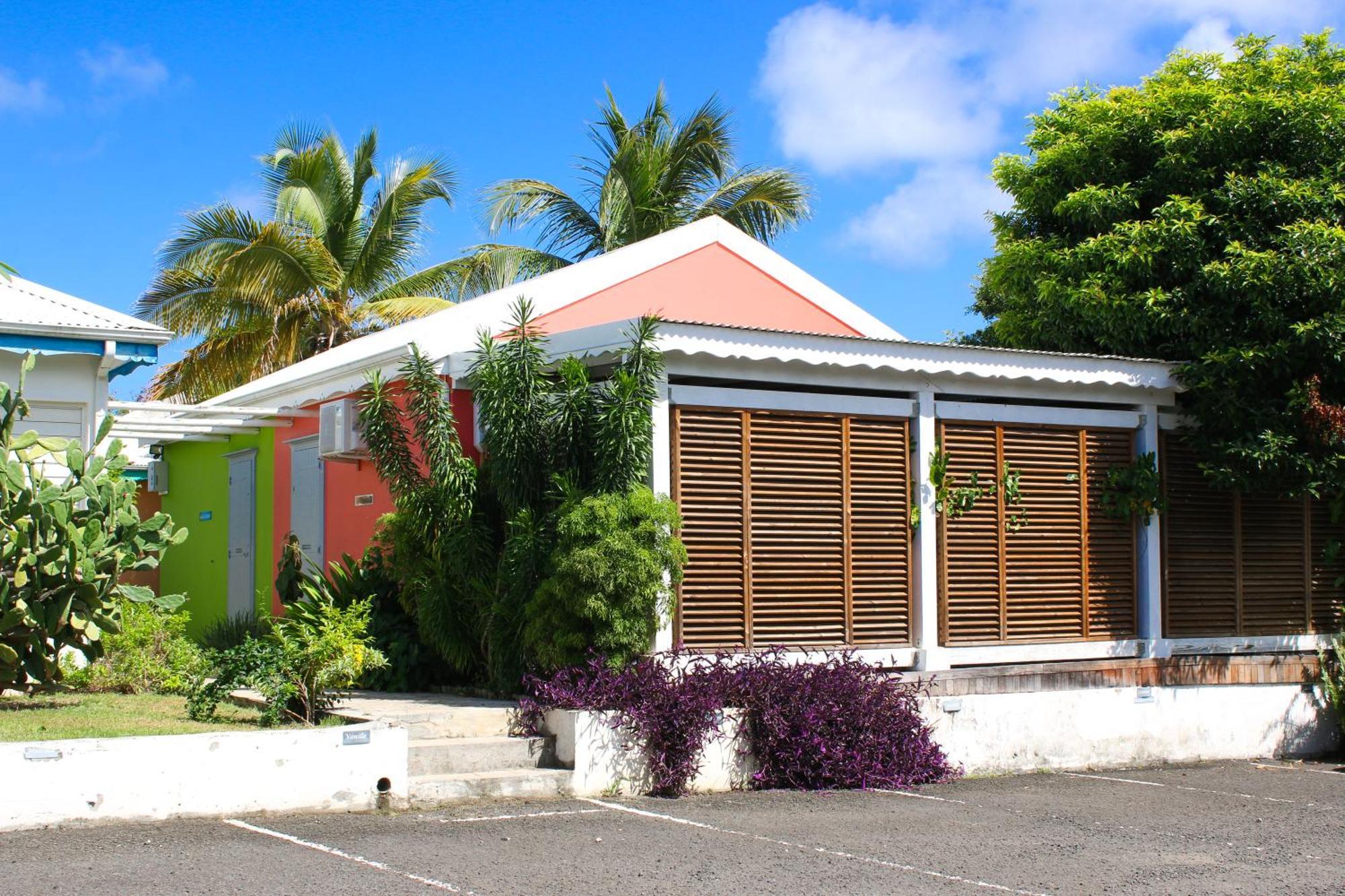Bungalow La Papaye Bleue Residence Acces Piscine & Plage Saint-Francois  Kültér fotó
